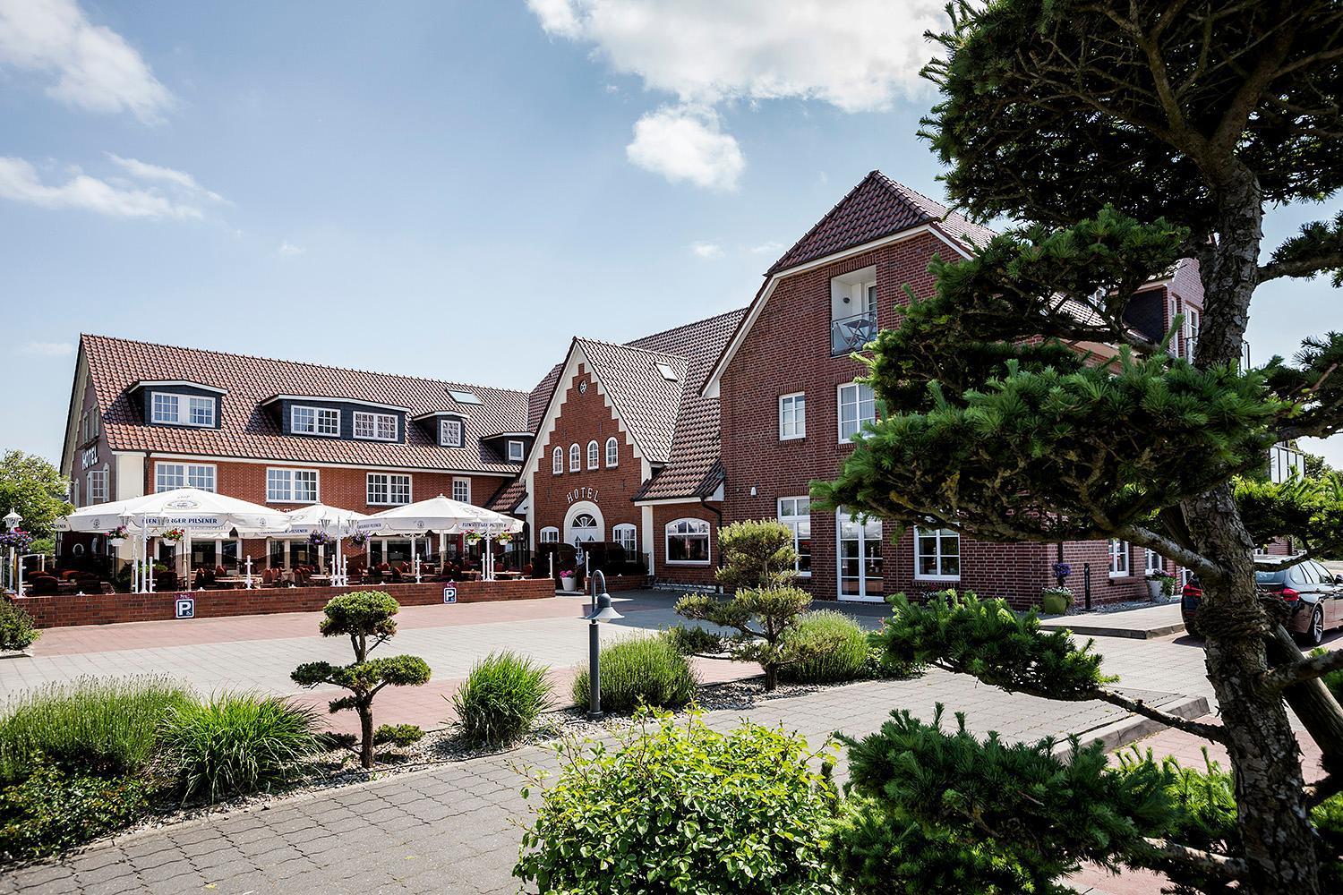 Hotel Neuwarft Altbau Dagebuell Exterior photo